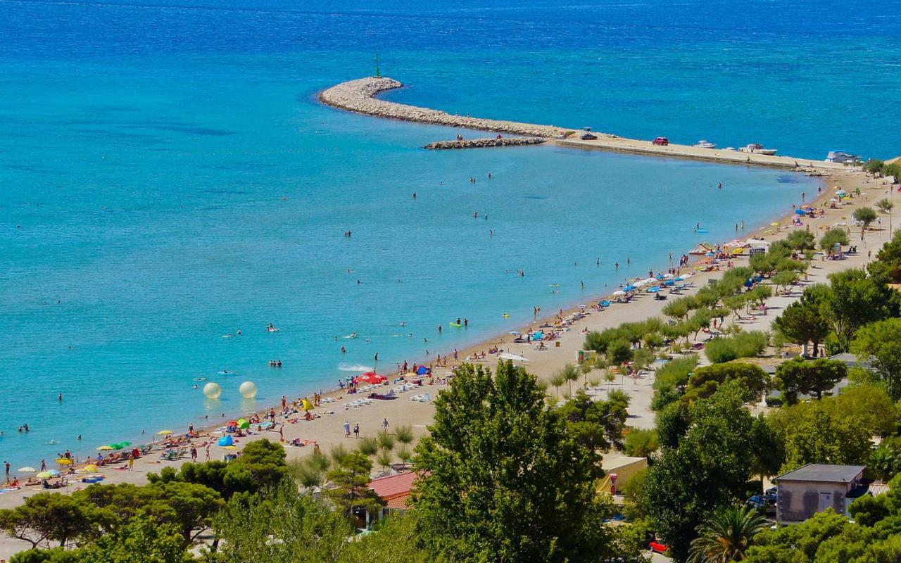 Natali Apartment Omis Bagian luar foto