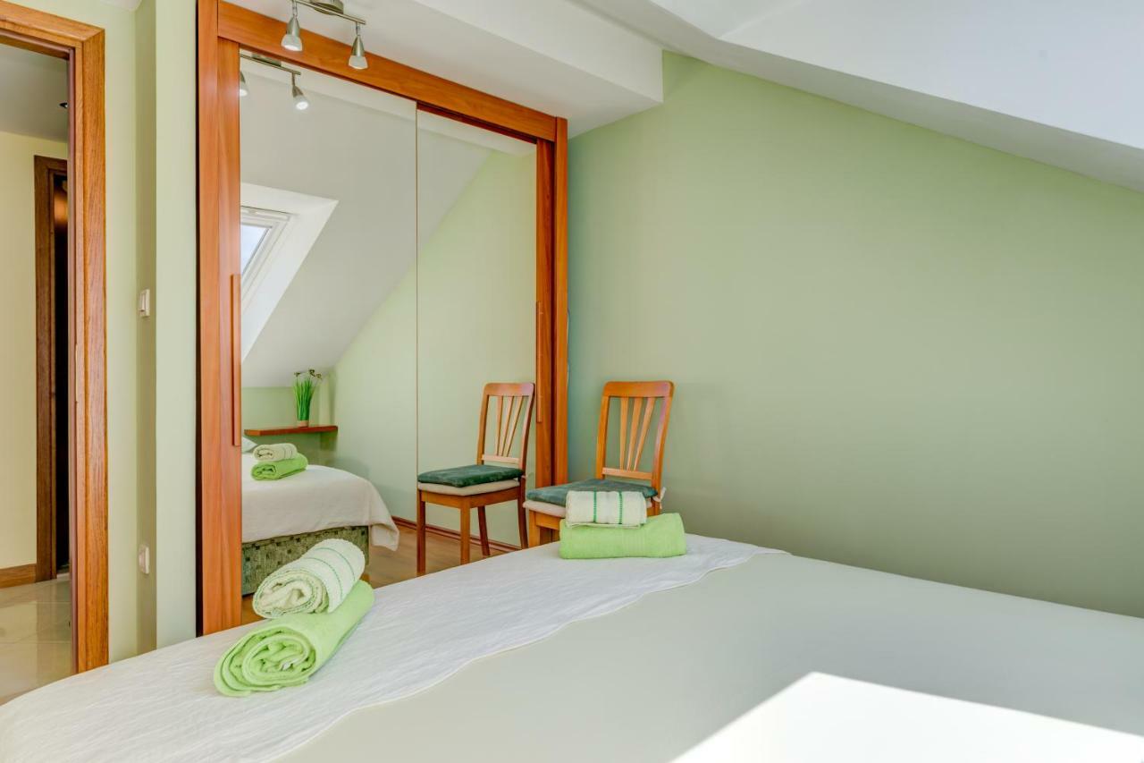 Natali Apartment Omis Bagian luar foto
